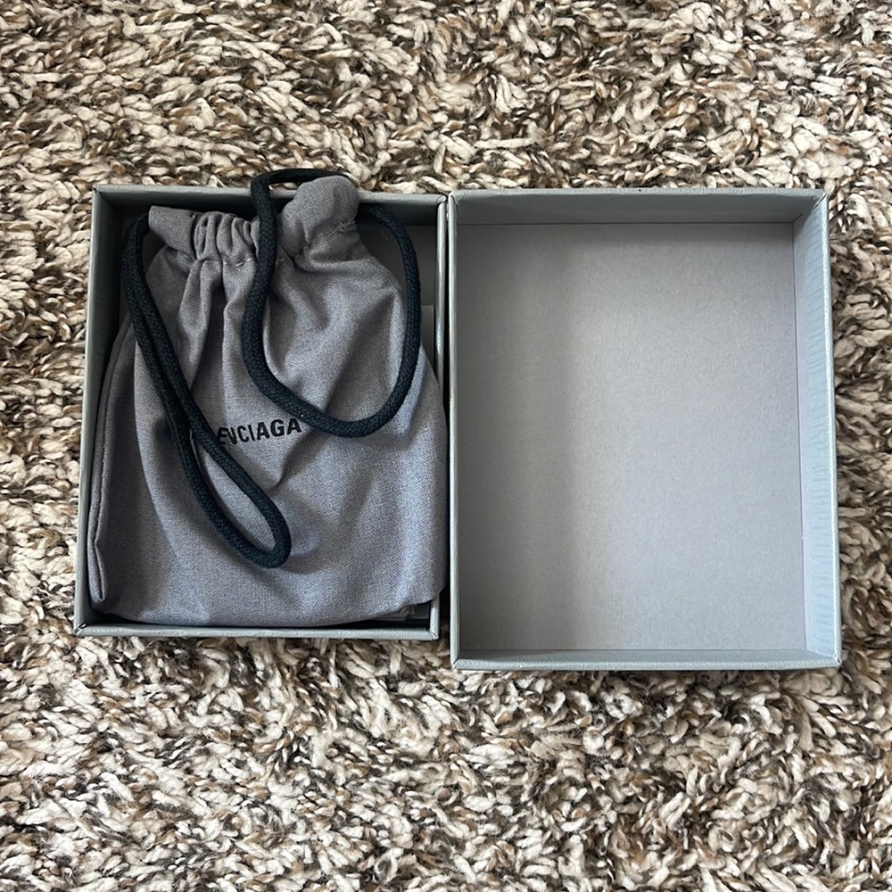 Balenciaga card case new with tag - Picture 5 of 5